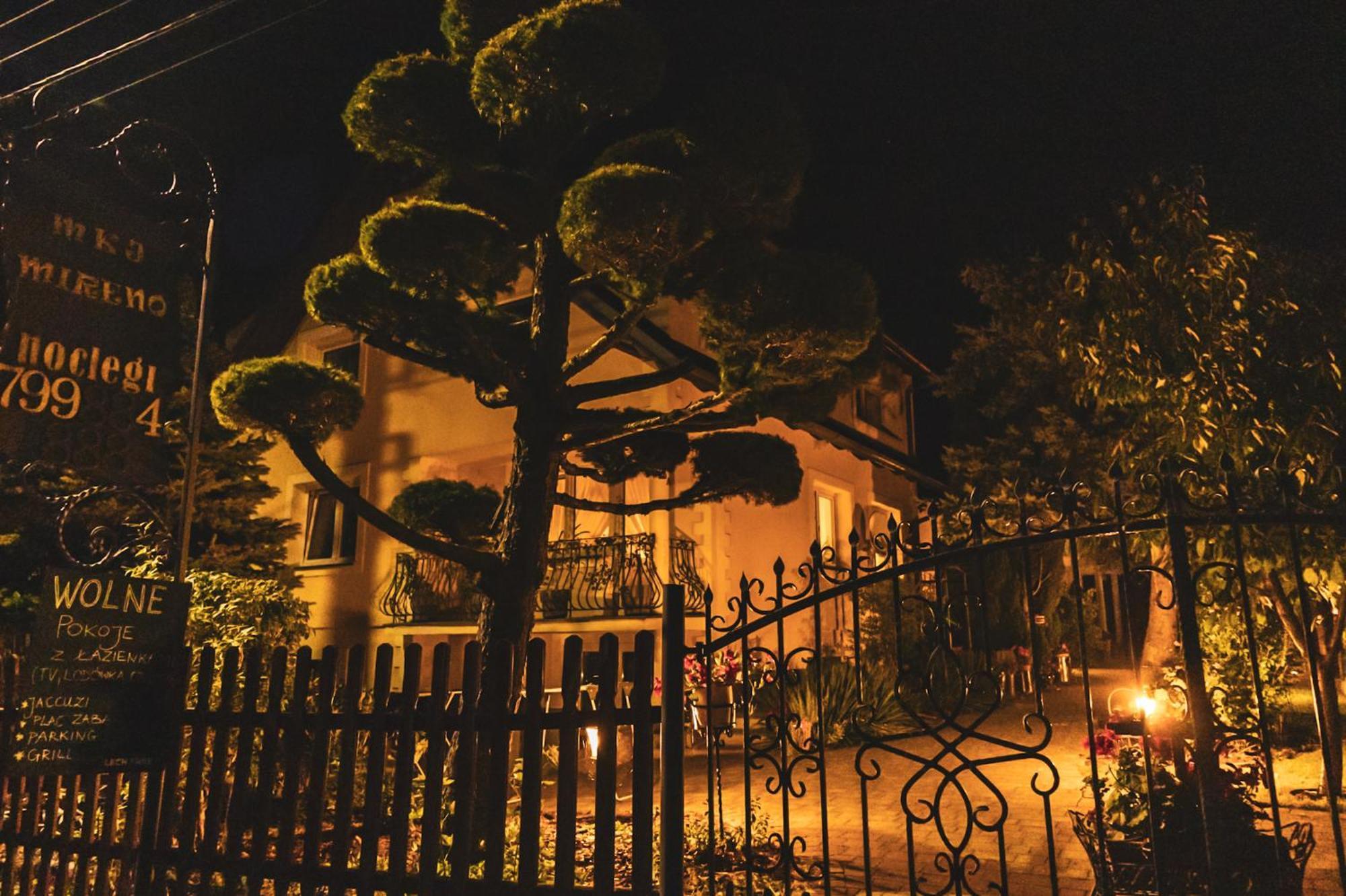 Готель Mkj Mireno Стеґна Екстер'єр фото